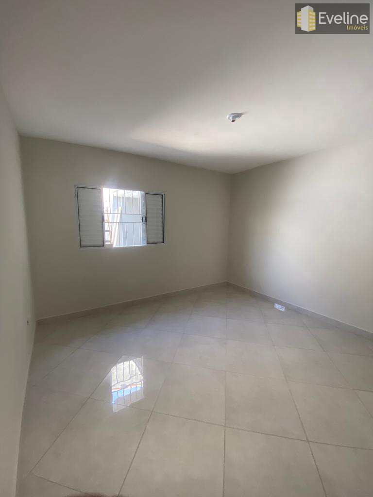 Casa à venda com 2 quartos, 64m² - Foto 9