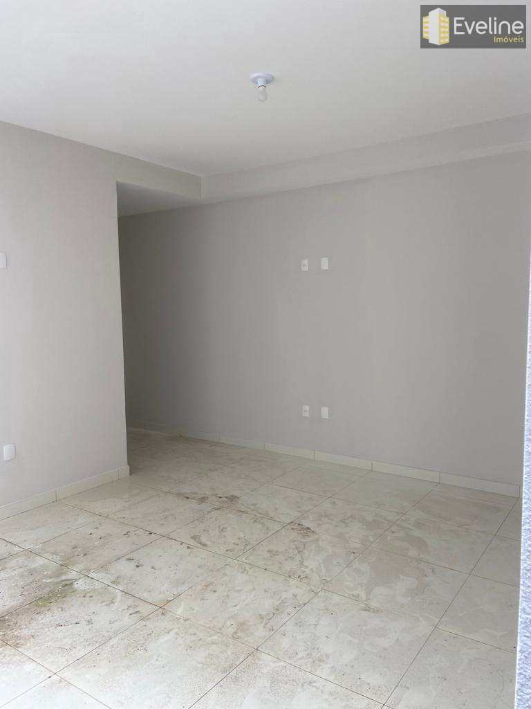 Casa à venda com 3 quartos, 101m² - Foto 13