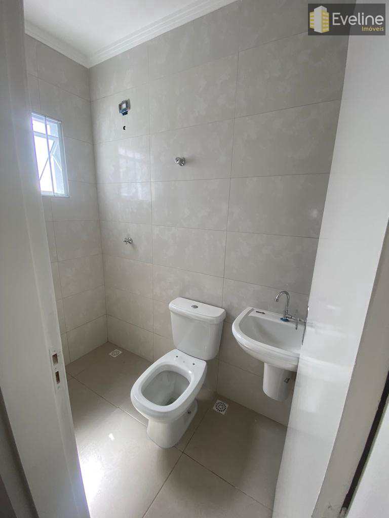 Casa à venda com 3 quartos, 101m² - Foto 11