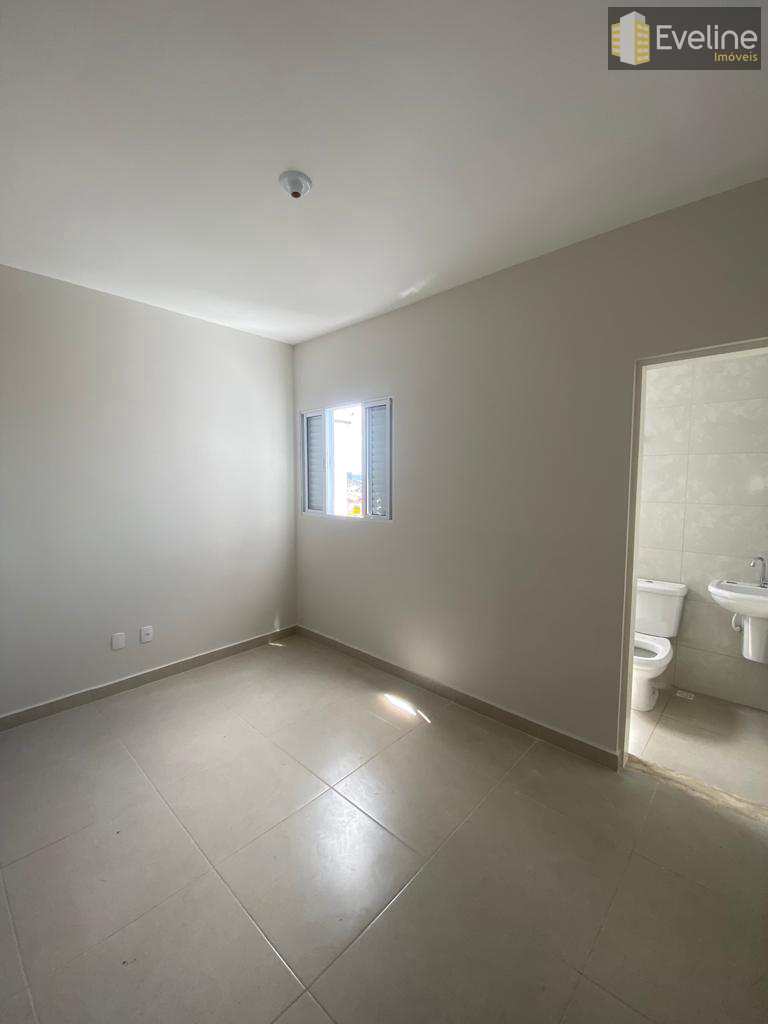 Casa à venda com 3 quartos, 101m² - Foto 10