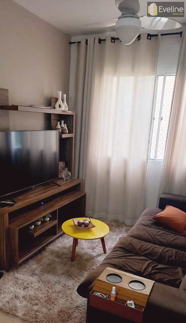 Apartamento à venda com 2 quartos, 61m² - Foto 2