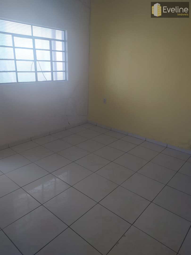 Casa à venda com 3 quartos, 200m² - Foto 8