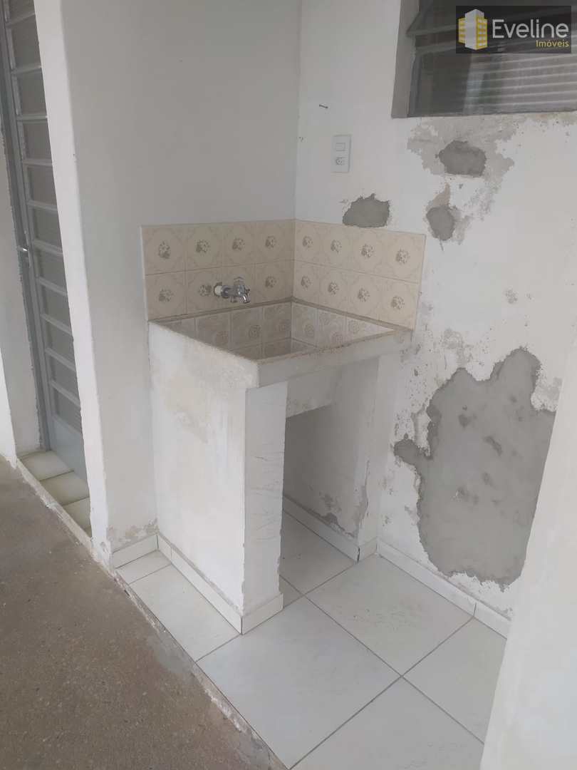 Casa à venda com 3 quartos, 200m² - Foto 26