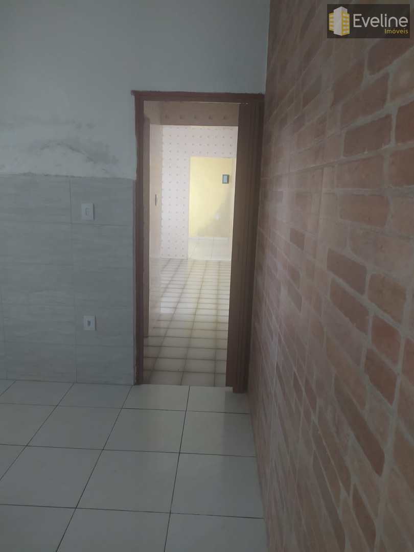 Casa à venda com 3 quartos, 200m² - Foto 6