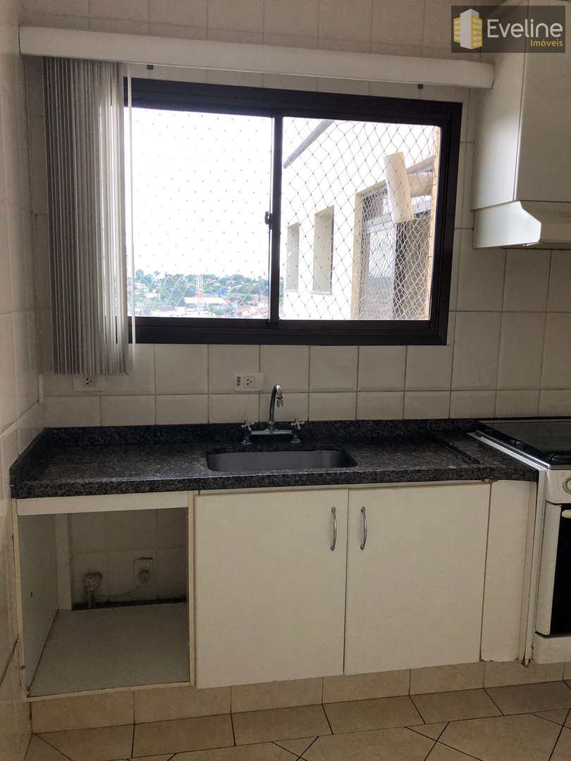 Apartamento para alugar com 3 quartos, 104m² - Foto 11