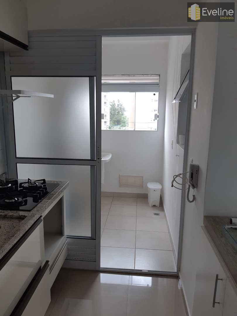 Apartamento à venda com 2 quartos, 63m² - Foto 6