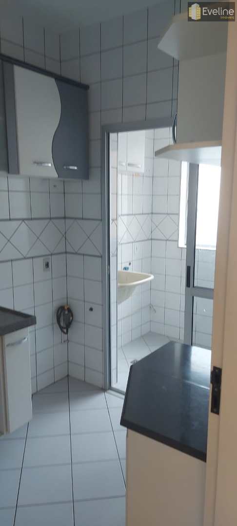 Apartamento para alugar com 2 quartos, 70m² - Foto 8