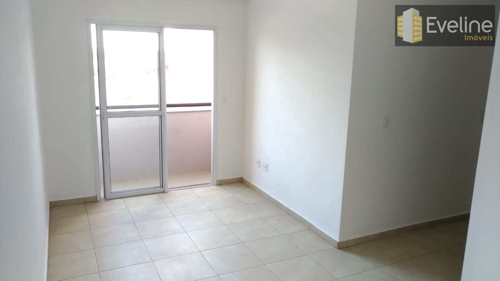 Apartamento à venda com 2 quartos, 60m² - Foto 1