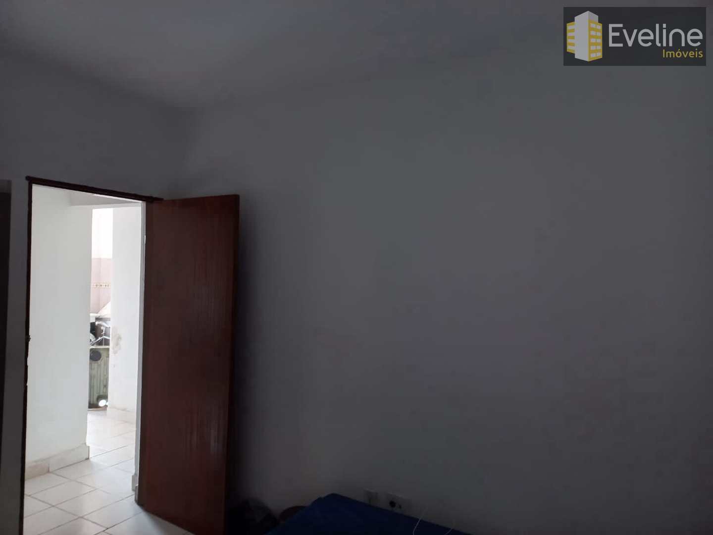 Casa à venda com 3 quartos, 250m² - Foto 14