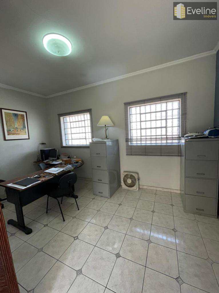 Casa à venda com 4 quartos, 265m² - Foto 10