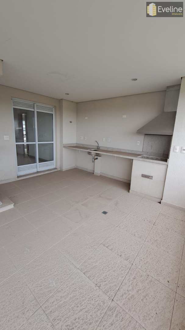 Apartamento à venda com 4 quartos, 241m² - Foto 9