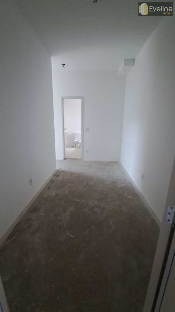 Apartamento à venda com 4 quartos, 241m² - Foto 13