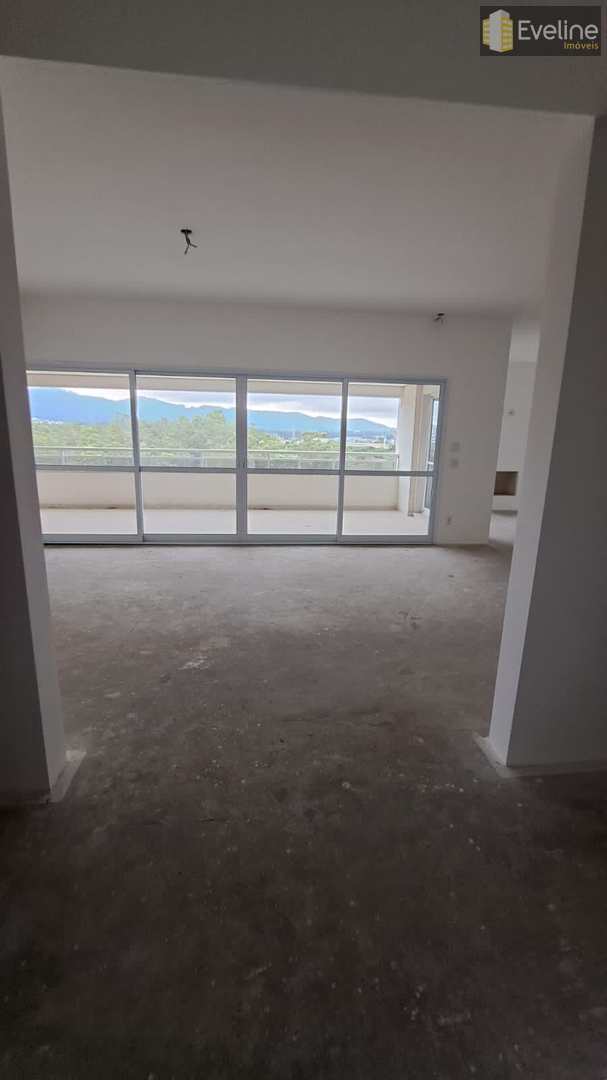 Apartamento à venda com 4 quartos, 241m² - Foto 3