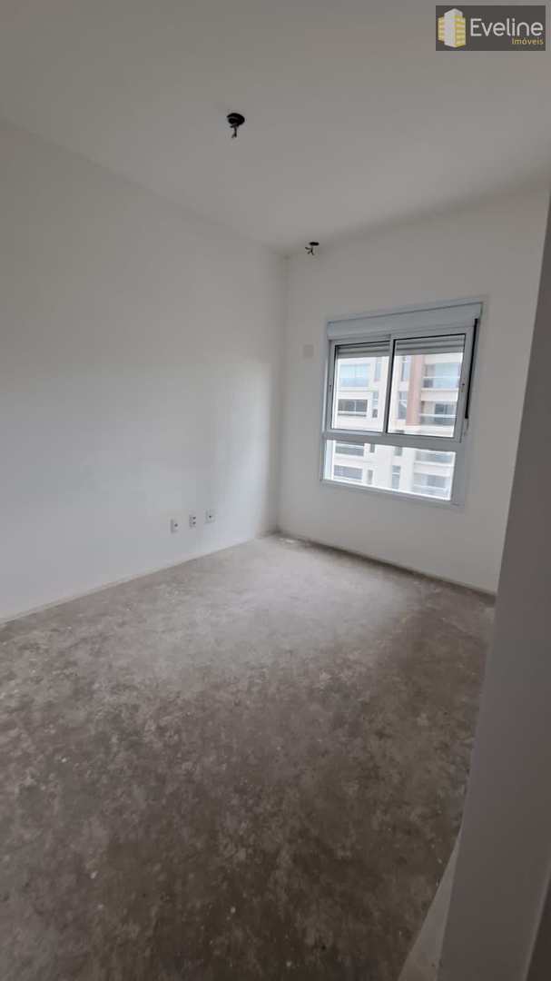 Apartamento à venda com 4 quartos, 241m² - Foto 18