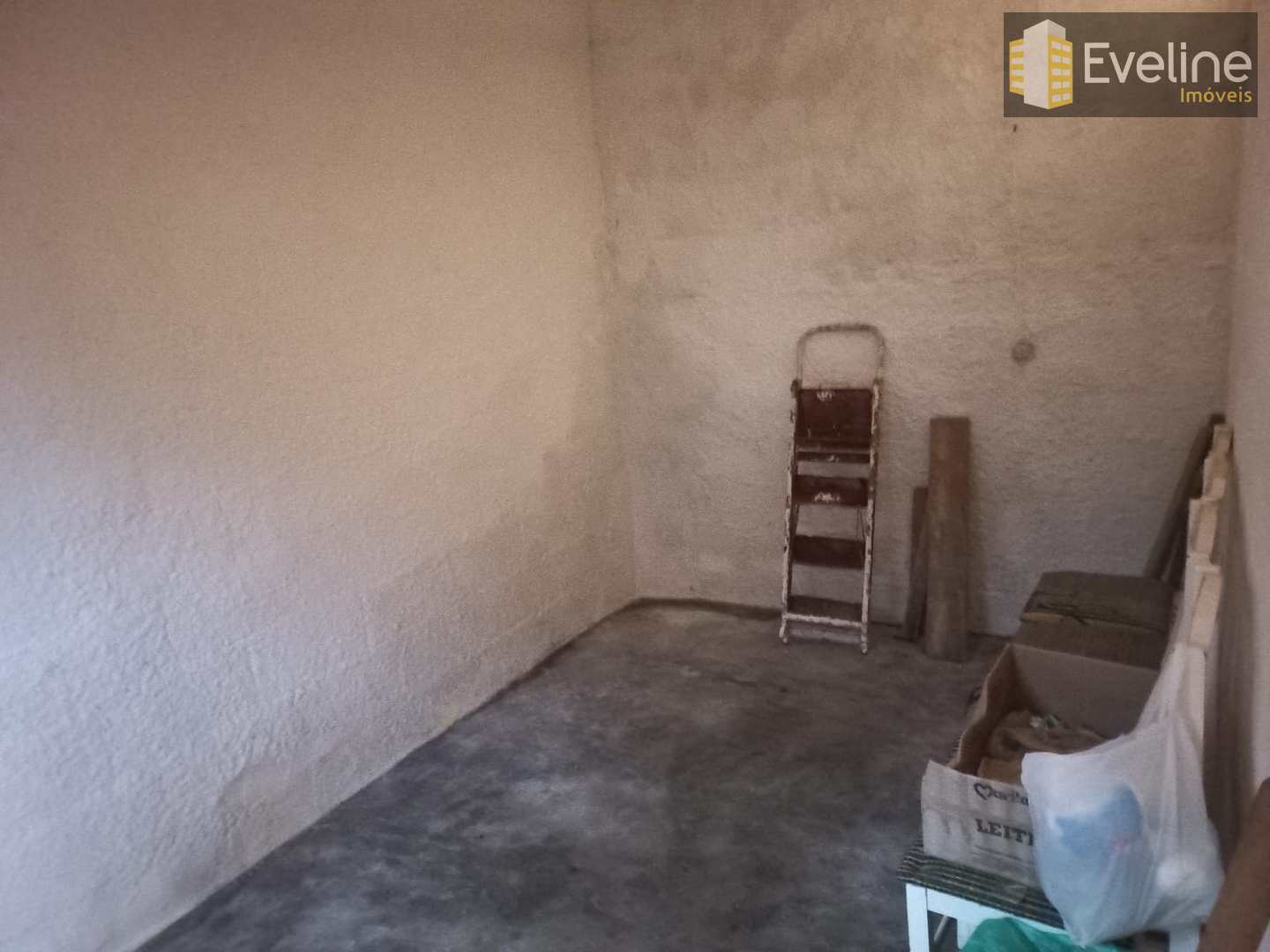 Casa à venda com 2 quartos, 350m² - Foto 16