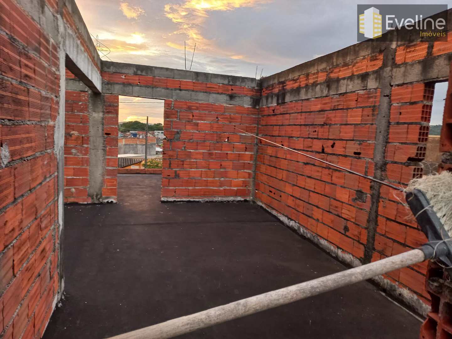 Casa à venda com 2 quartos, 350m² - Foto 28