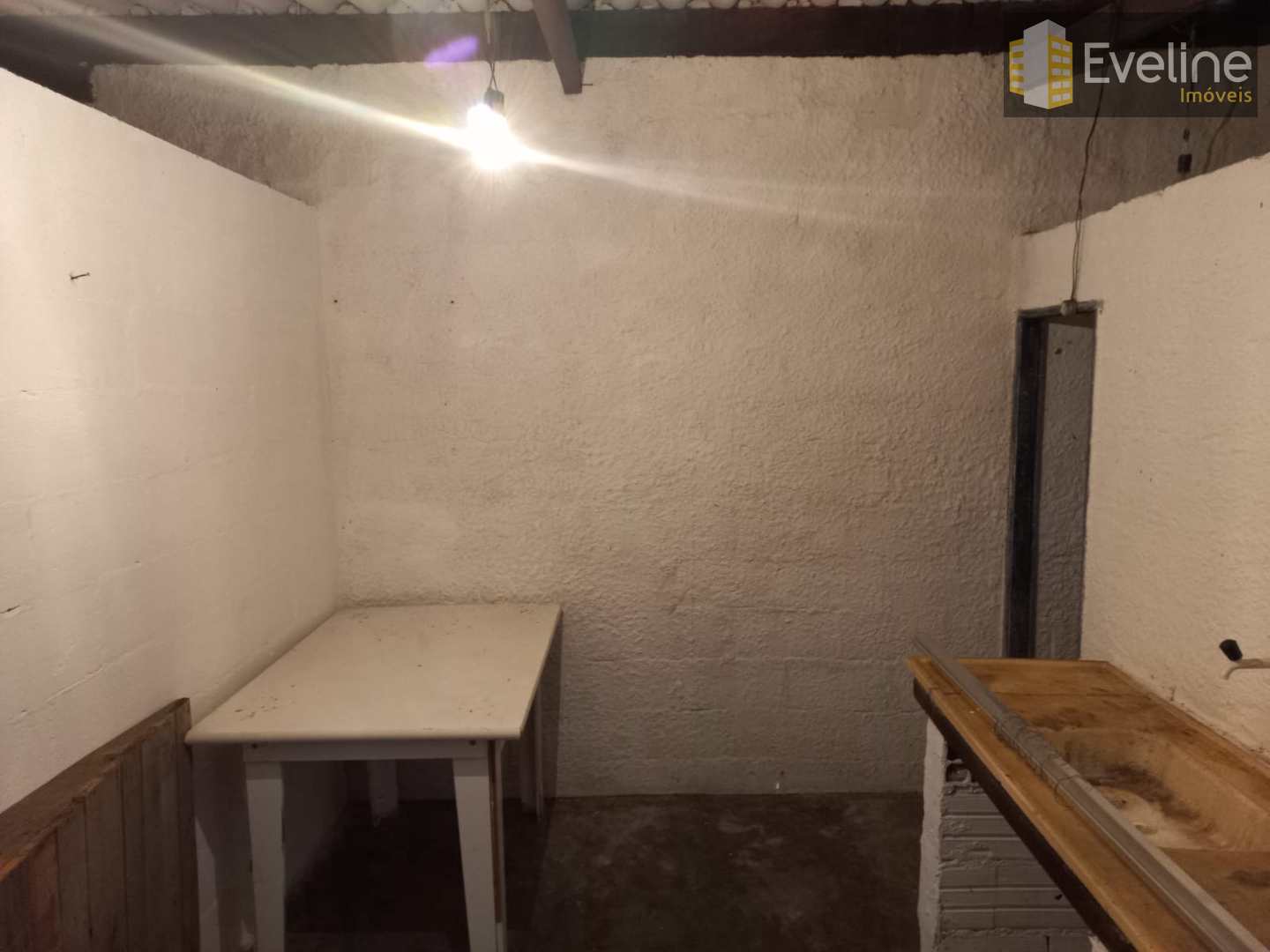 Casa à venda com 2 quartos, 350m² - Foto 14