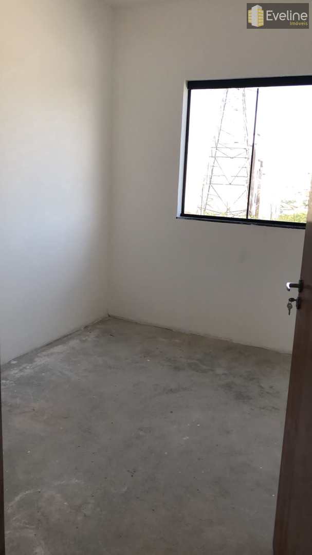 Casa à venda com 3 quartos, 100m² - Foto 8