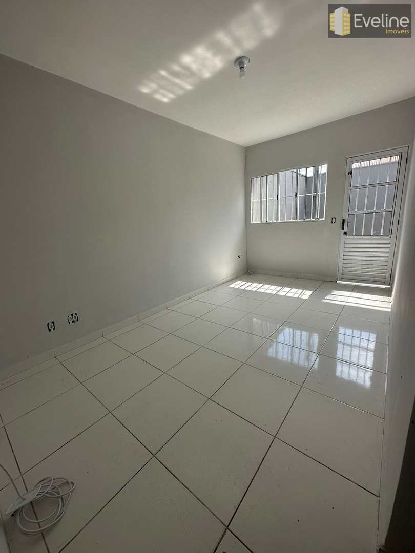 Casa à venda com 3 quartos, 150m² - Foto 3