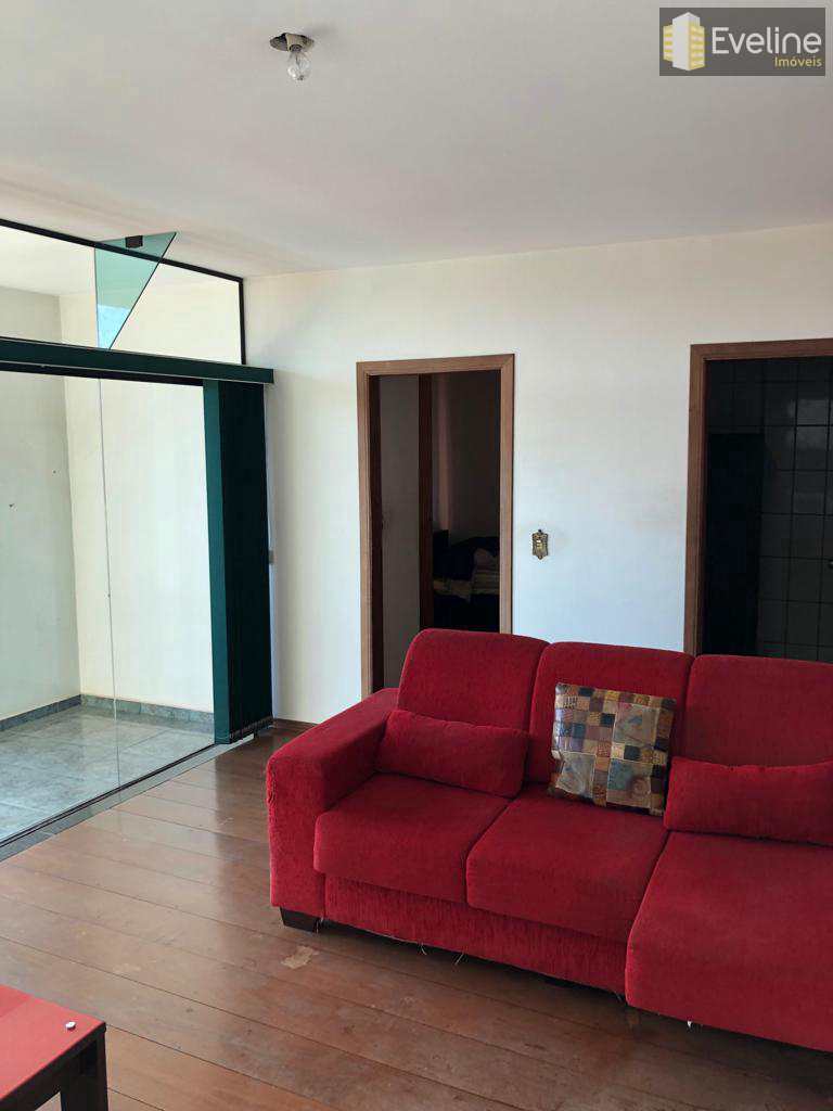 Casa à venda com 3 quartos, 340m² - Foto 13