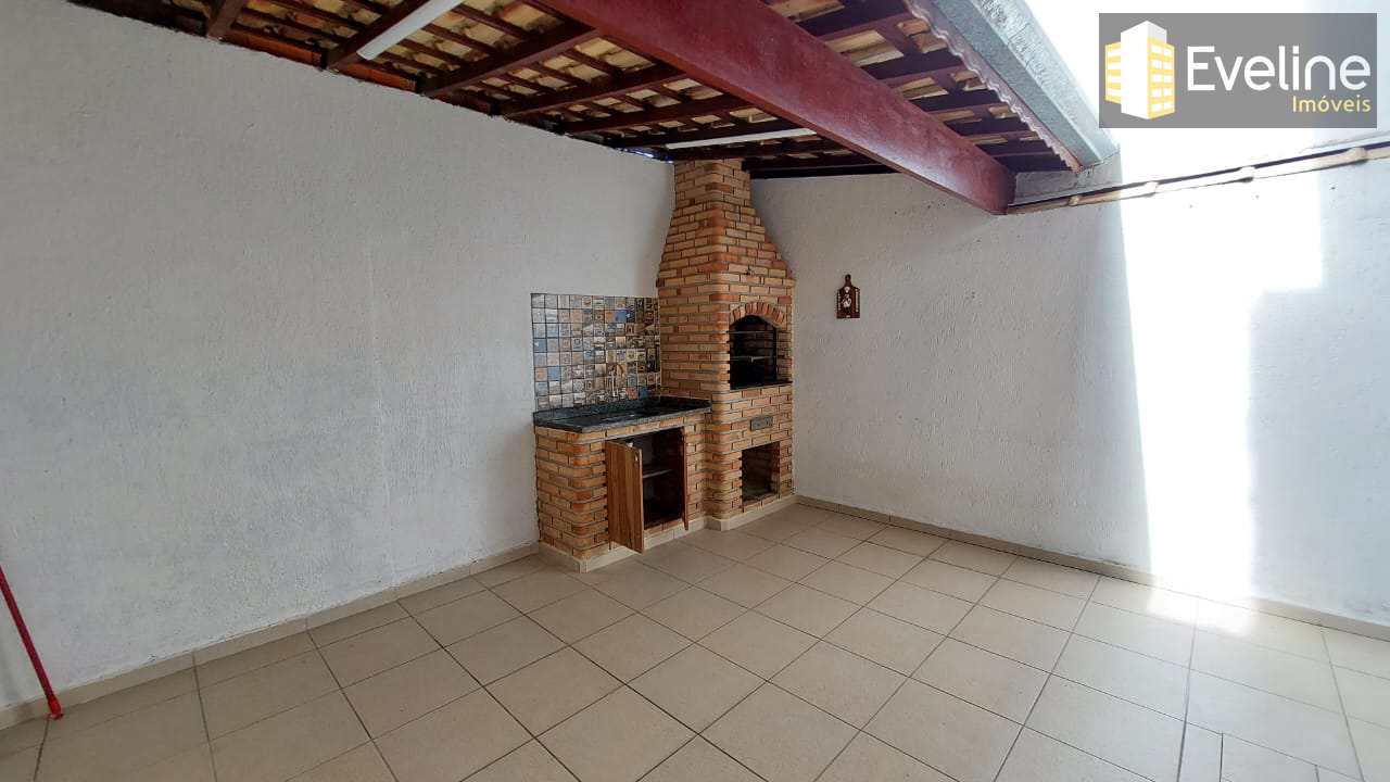 Casa à venda com 3 quartos, 210m² - Foto 8