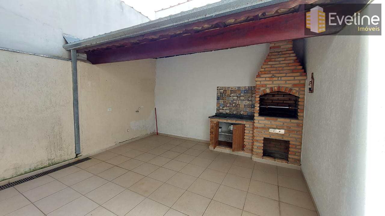 Casa à venda com 3 quartos, 210m² - Foto 7