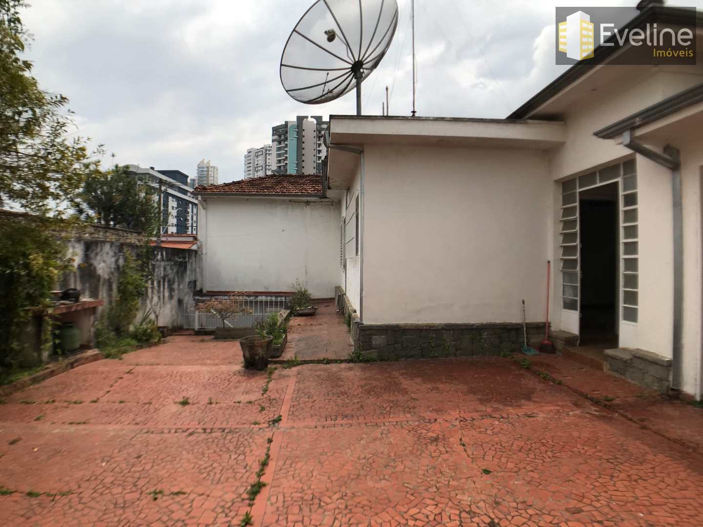 Casa para alugar com 3 quartos, 500m² - Foto 14