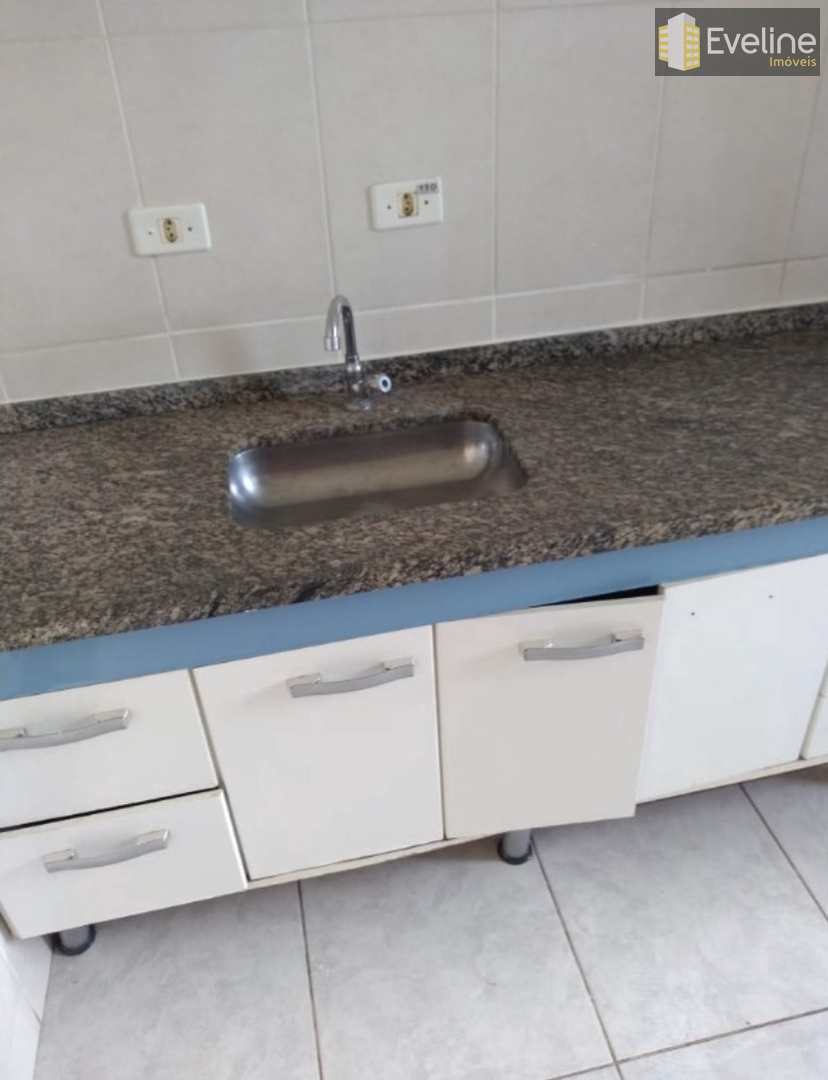 Apartamento à venda com 3 quartos, 77m² - Foto 3