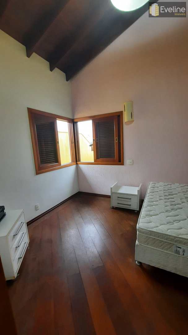 Casa à venda com 3 quartos, 300m² - Foto 36