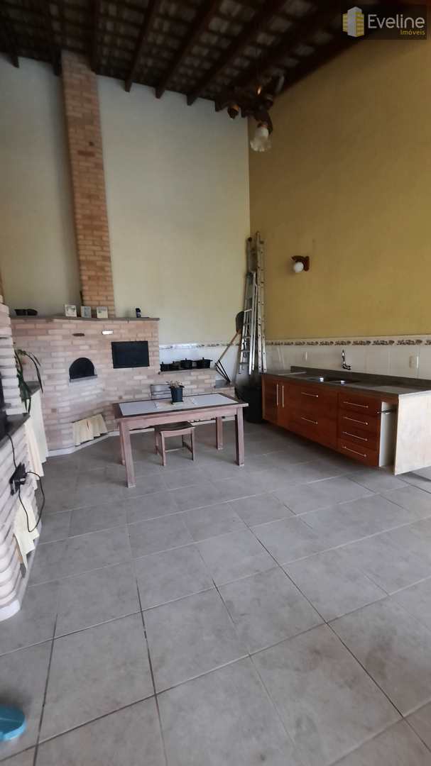 Casa à venda com 3 quartos, 300m² - Foto 21