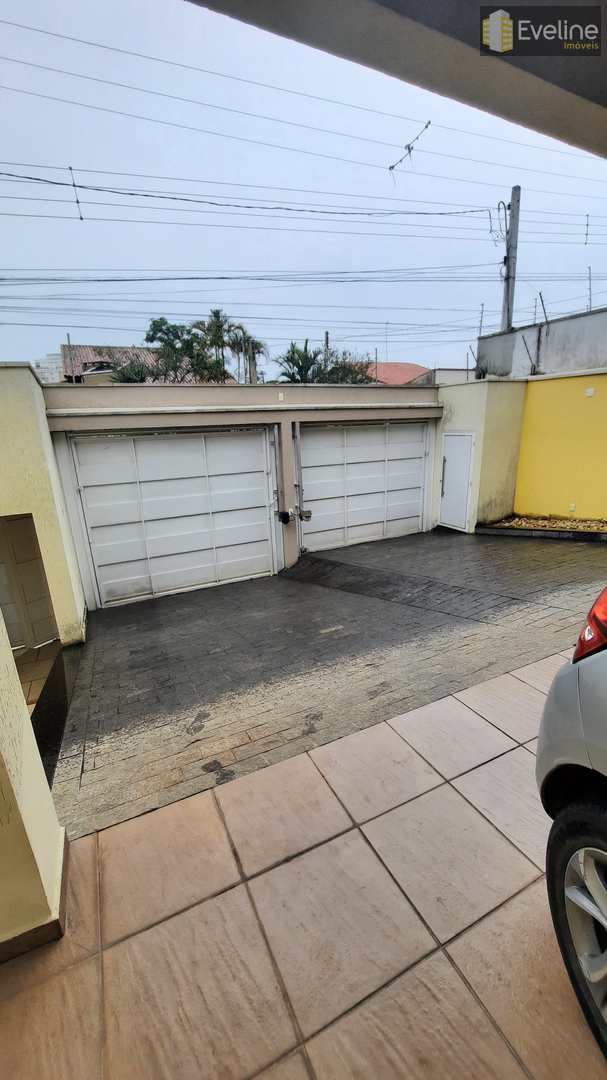 Casa à venda com 3 quartos, 300m² - Foto 43