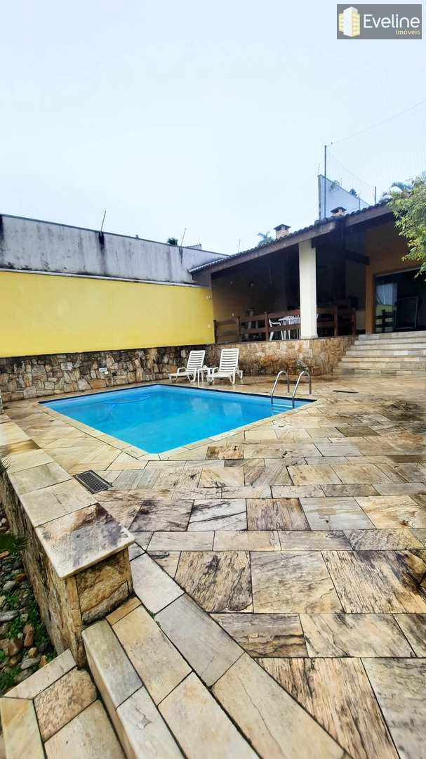 Casa à venda com 3 quartos, 300m² - Foto 24