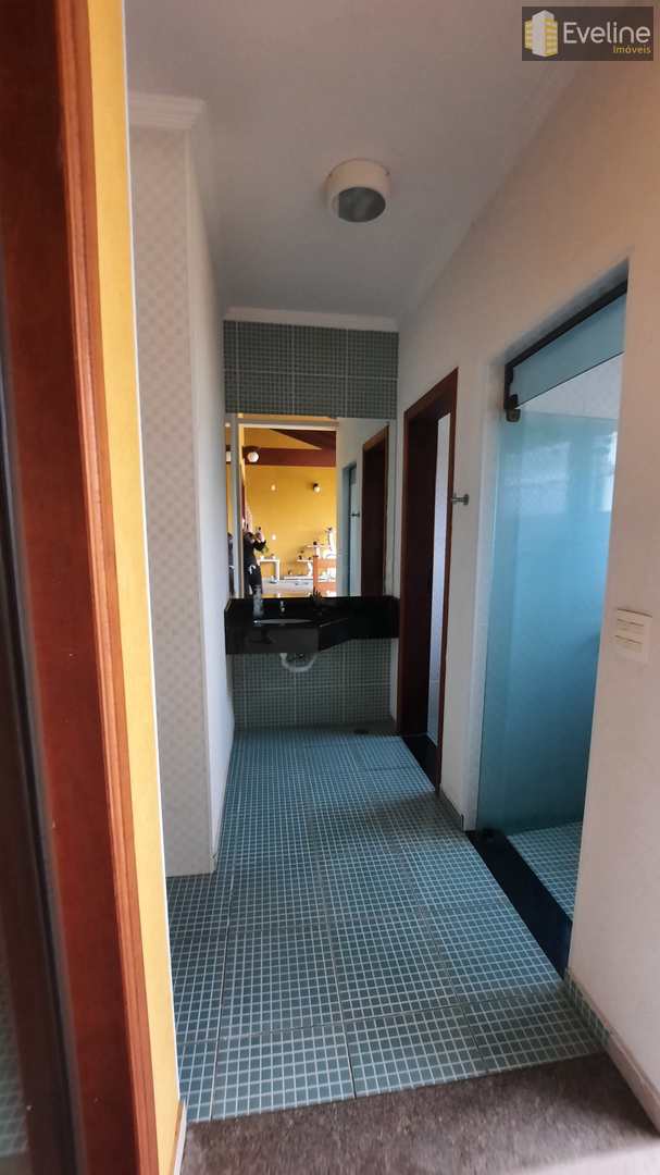 Casa à venda com 3 quartos, 300m² - Foto 27