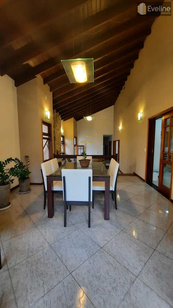 Casa à venda com 3 quartos, 300m² - Foto 7