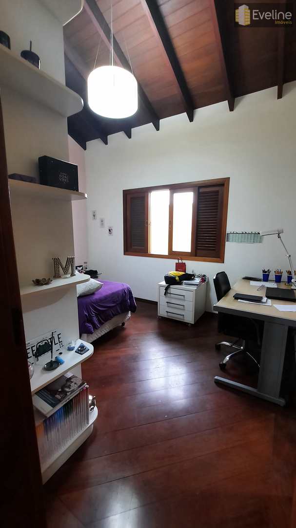 Casa à venda com 3 quartos, 300m² - Foto 32