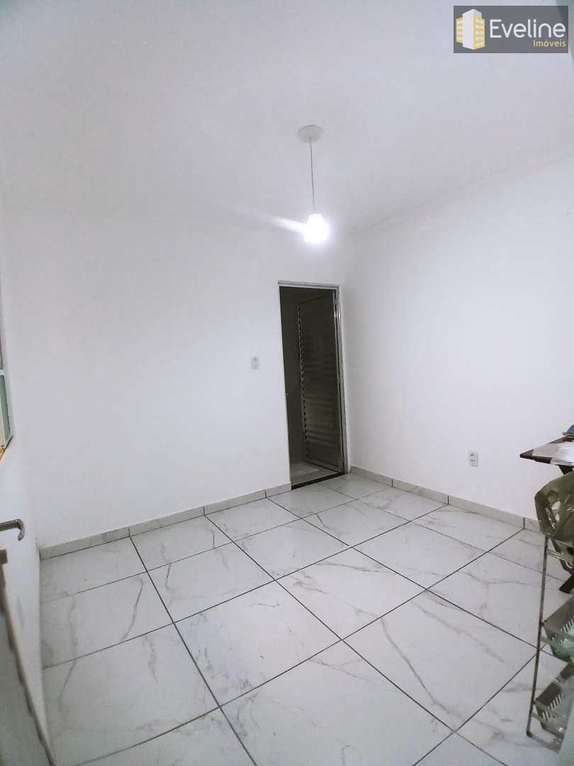 Casa à venda com 3 quartos, 200m² - Foto 8