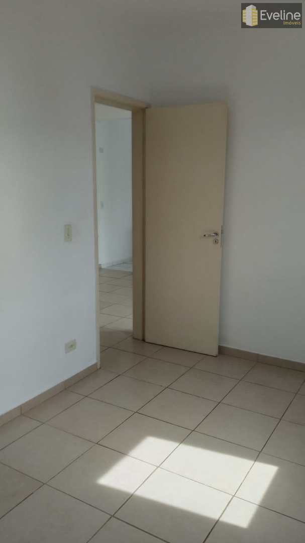 Apartamento à venda com 2 quartos, 60m² - Foto 19