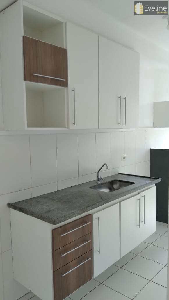 Apartamento à venda com 2 quartos, 60m² - Foto 7