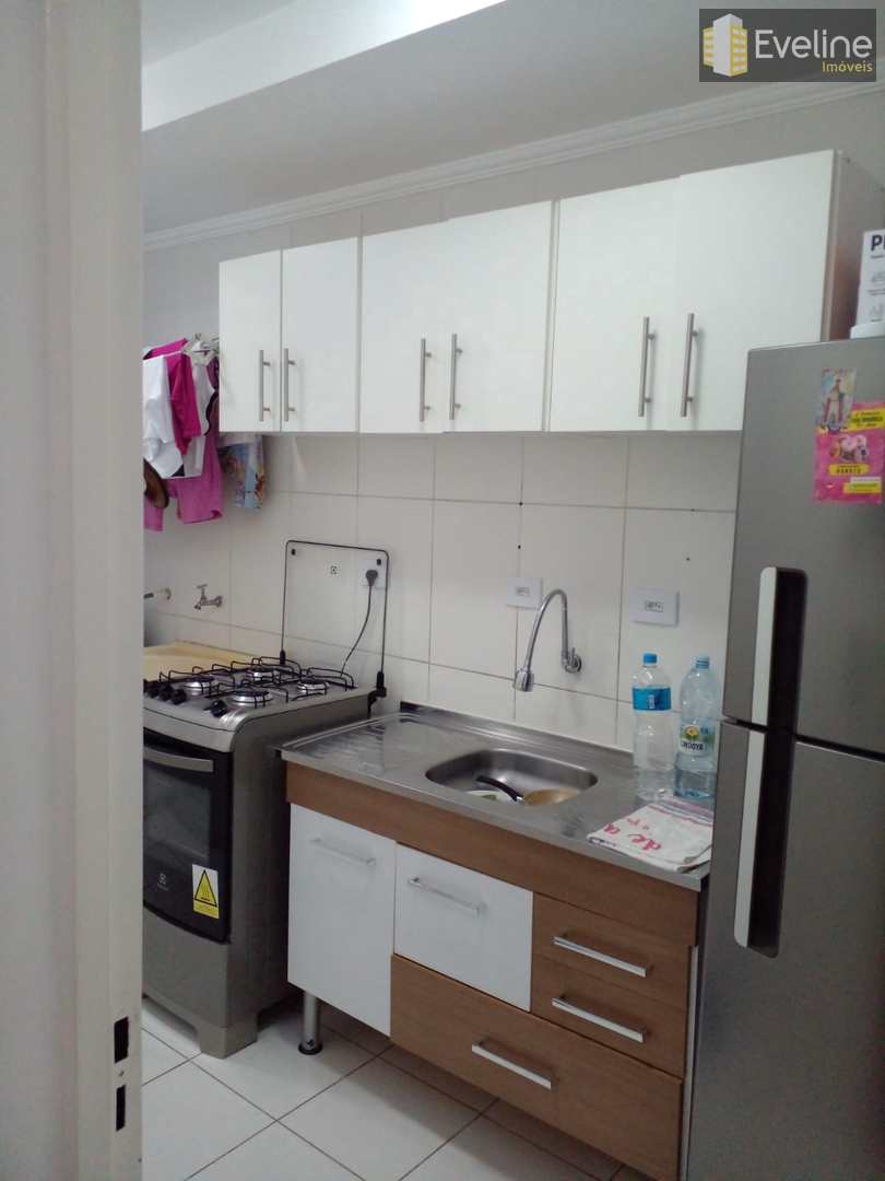 Apartamento à venda com 2 quartos, 42m² - Foto 3