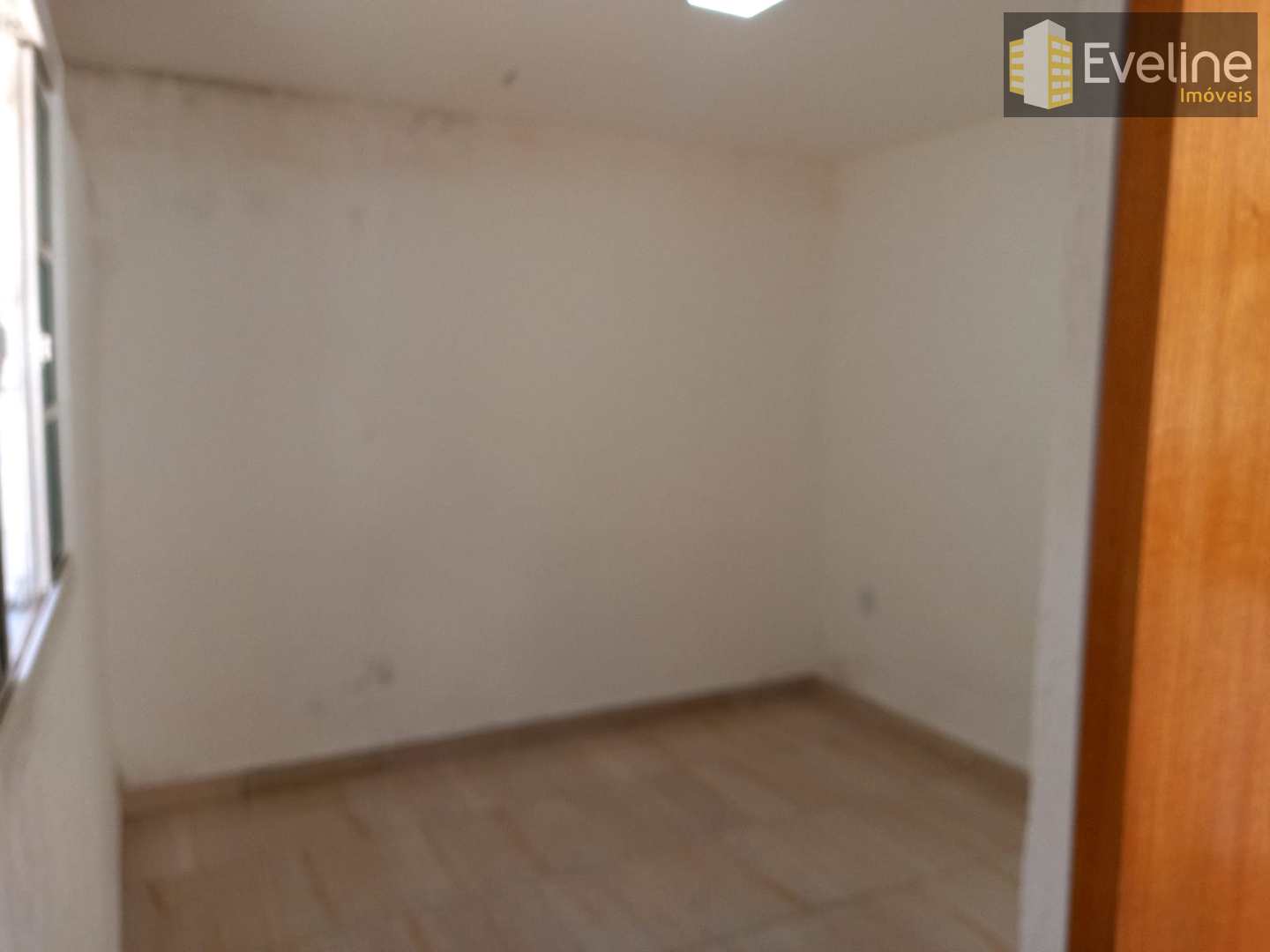 Casa para alugar com 2 quartos, 50m² - Foto 12