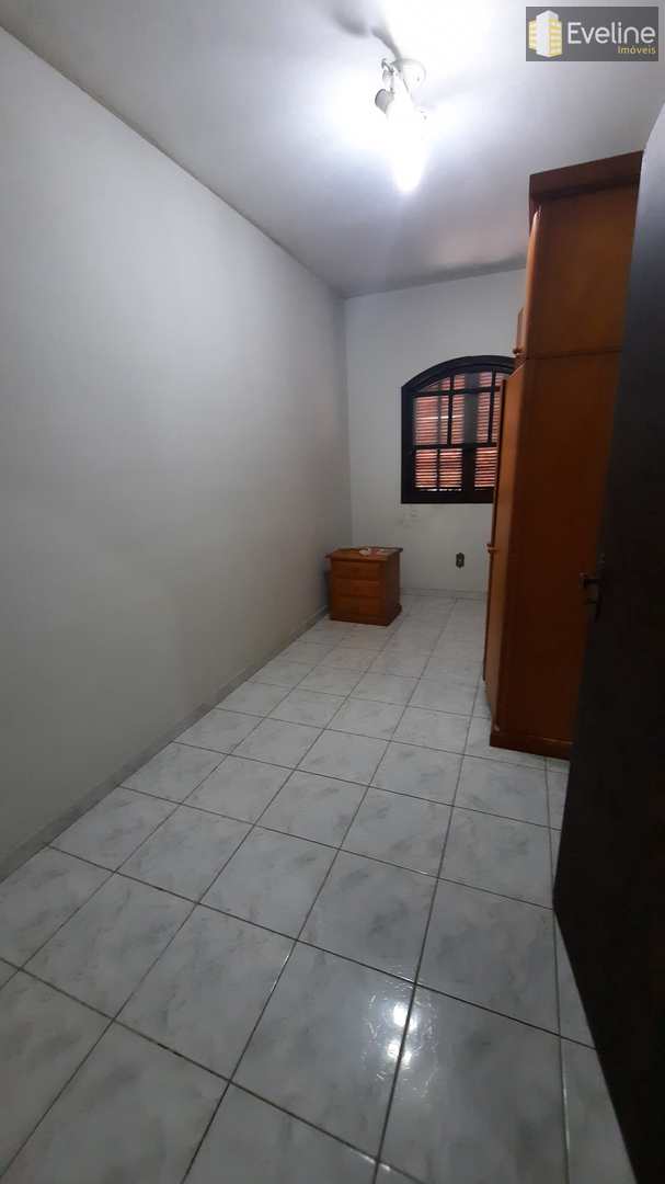 Casa à venda com 3 quartos, 90m² - Foto 12