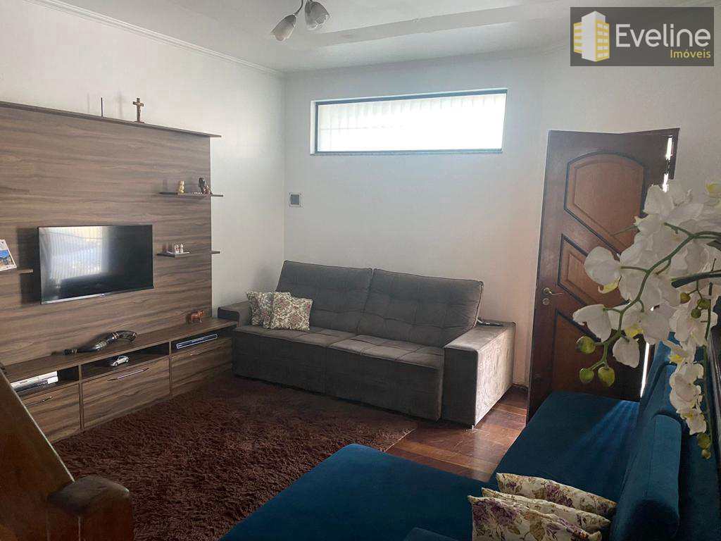 Casa à venda com 3 quartos, 126m² - Foto 2