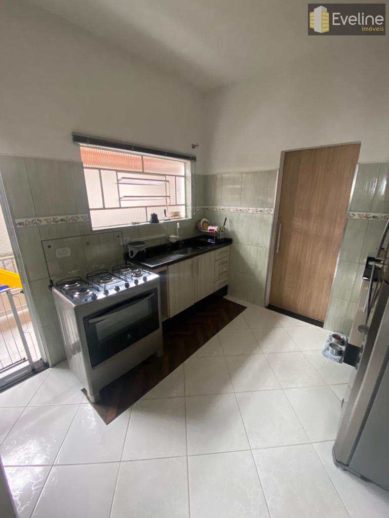 Casa à venda com 2 quartos, 160m² - Foto 13