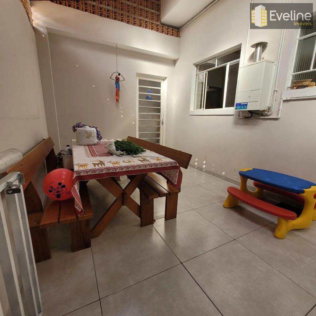 Casa à venda com 2 quartos, 160m² - Foto 5