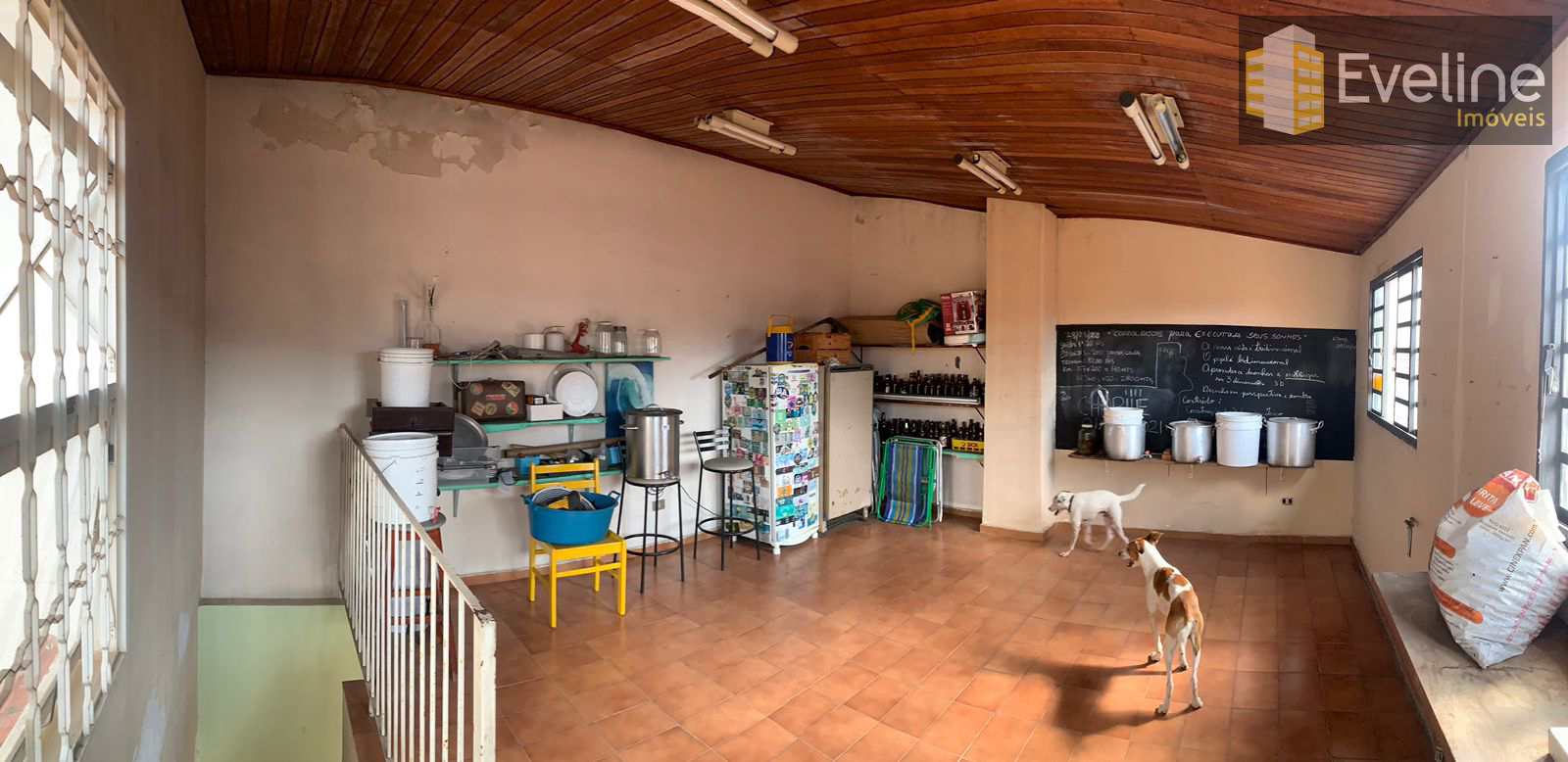 Casa à venda com 3 quartos, 220m² - Foto 18