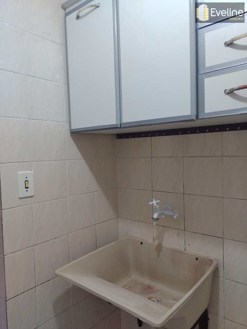 Apartamento para alugar com 2 quartos, 64m² - Foto 15