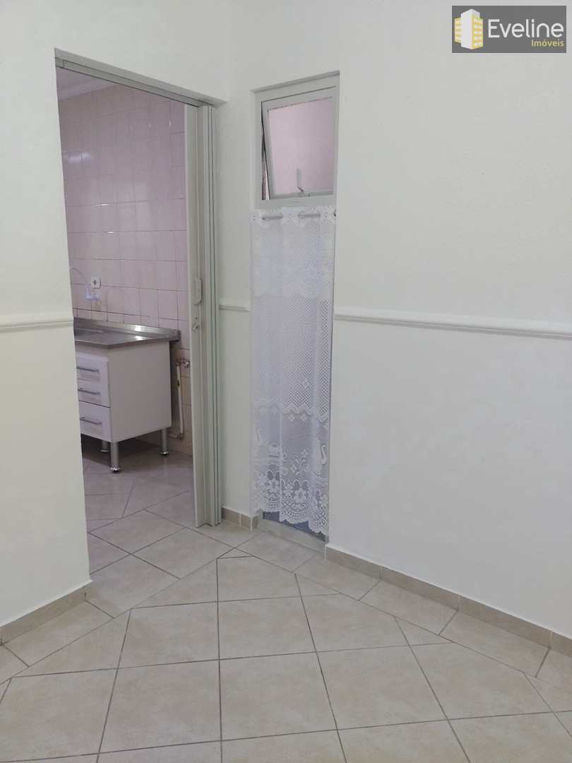 Apartamento para alugar com 2 quartos, 64m² - Foto 2