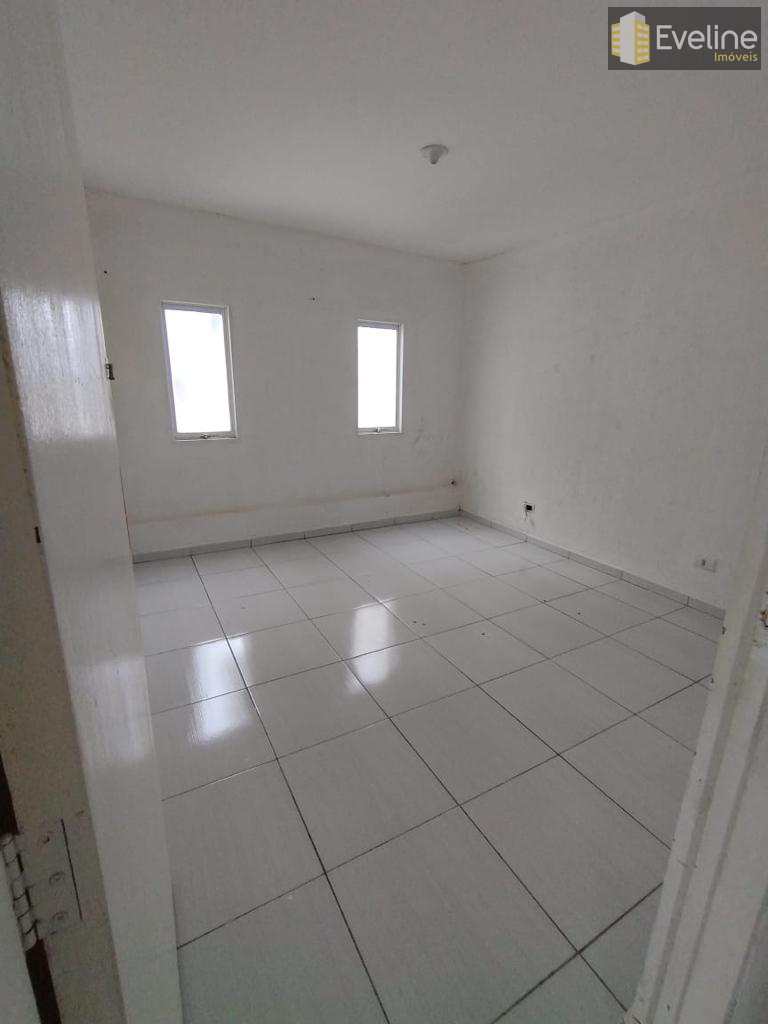 Depósito-Galpão-Armazém para alugar, 120m² - Foto 1