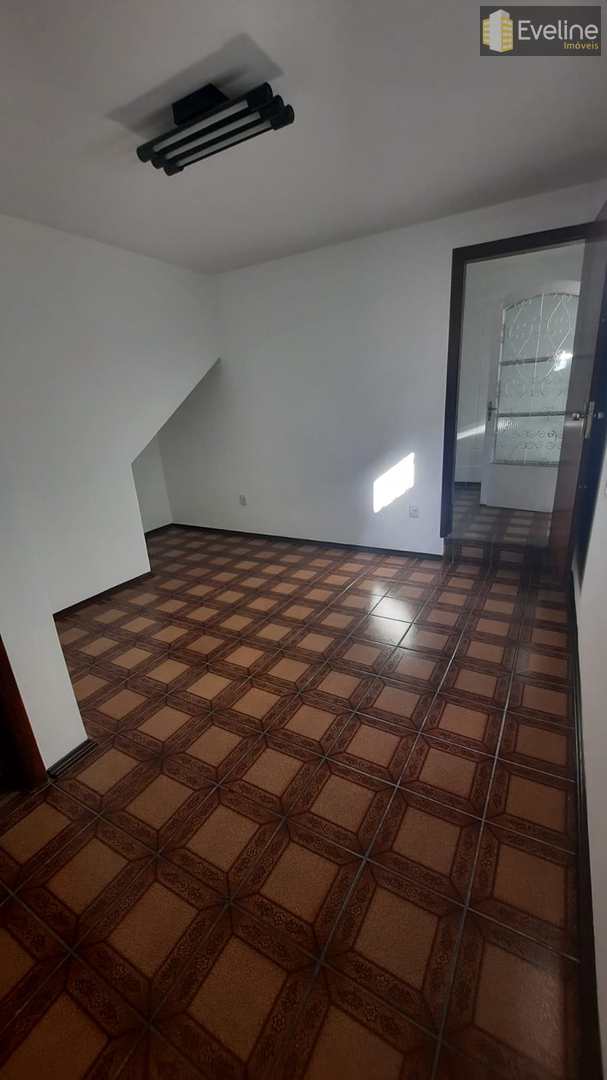 Casa à venda e aluguel com 4 quartos, 236m² - Foto 34