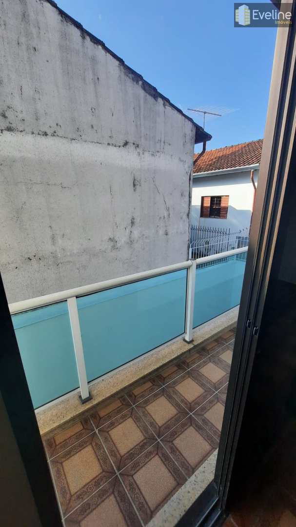 Casa à venda e aluguel com 4 quartos, 236m² - Foto 8